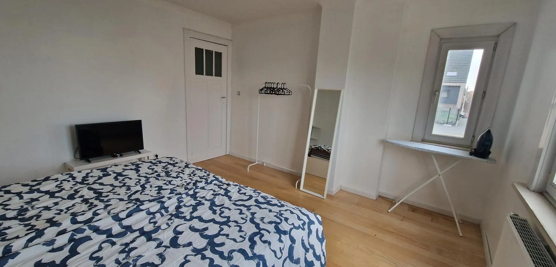 Homestay Bright And Cozy Room Close To Airport Moyen Kampenhout